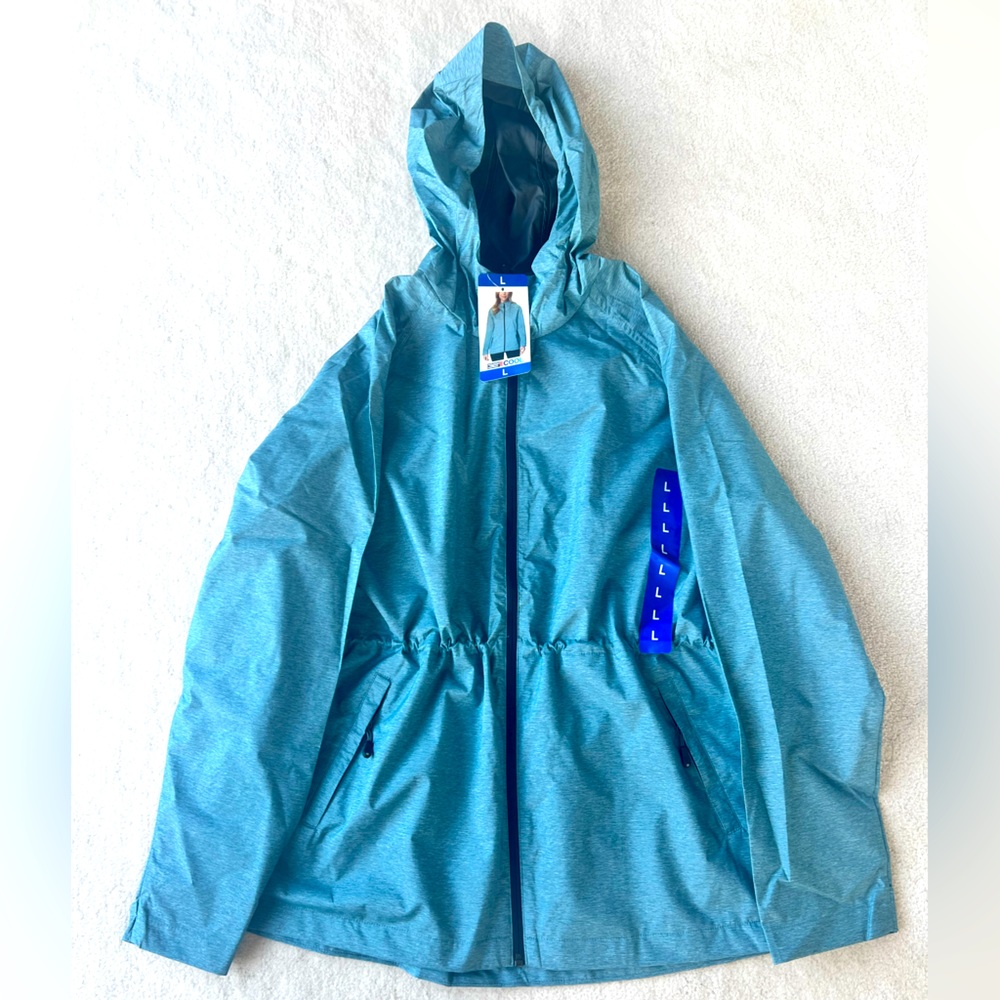 Brand new 32 degree blue light weatherproof jacket
